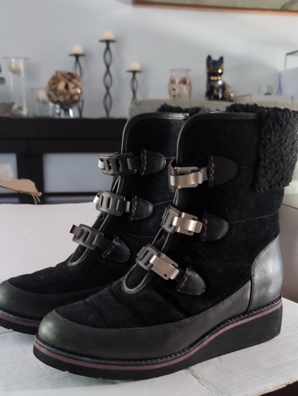 Cole Haan Nike Air Weatherproof Black Winter Boots w Trim and Buckle Accents 9